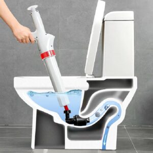 Đặt chặt miệng bơm, đẩy mạnh và dứt khoát để tạo áp lực thông tắc.