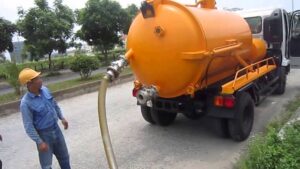 Hút bể phốt tại Bắc Từ Liêm chuyên nghiệp, giá rẻ, phục vụ 24/7 2 hút bể phốt tại Bắc Từ Liêm